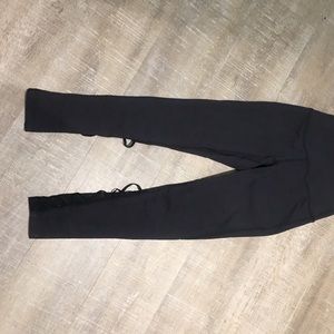 Beyond Yoga High Waisted Leggings- Black size S